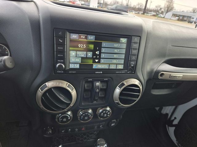 2016 Jeep Wrangler Unlimited Sahara