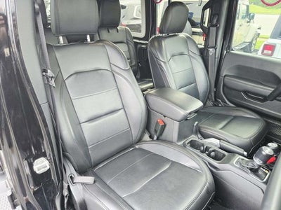 2020 Jeep Wrangler Unlimited Sahara Altitude