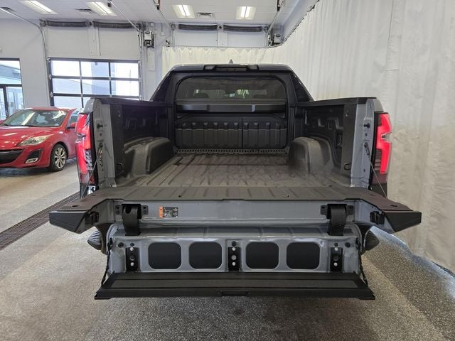 2025 Chevrolet Silverado EV RST