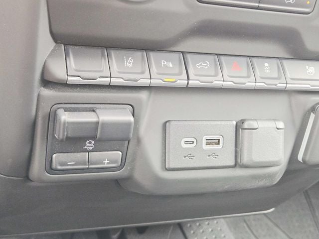 2025 Chevrolet Silverado 2500HD Custom