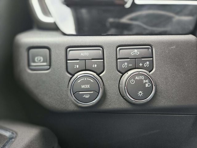 2025 Chevrolet Silverado 1500 LT LT1