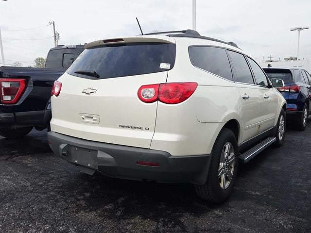 Used 2011 Chevrolet Traverse 1LT with VIN 1GNKRGEDXBJ139978 for sale in St. Louis, MO