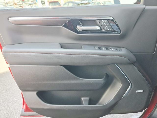 2025 Chevrolet Tahoe RST