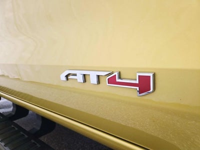 2024 GMC Canyon AT4