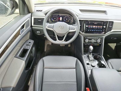 2022 Volkswagen Atlas 3.6L V6 SE w/Technology