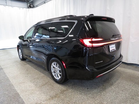 2022 Chrysler Pacifica Touring L in St. Louis, MO - Bommarito South County
