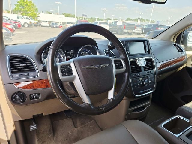 2015 Chrysler Town & Country Touring
