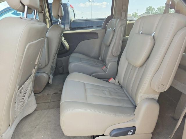 2015 Chrysler Town & Country Touring