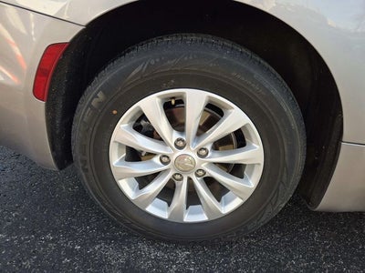 2017 Chrysler Pacifica Touring L