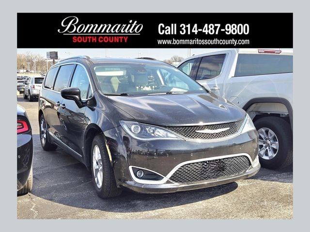 2017 Chrysler Pacifica Touring L Plus