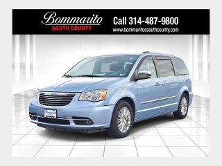 2016 Chrysler Town &amp; Country Limited