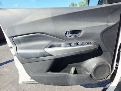 2019 Nissan Kicks SR