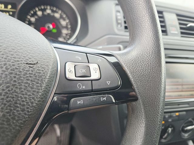 2015 Volkswagen Jetta 2.0L S w/Technology