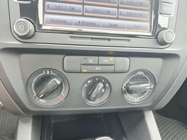 2015 Volkswagen Jetta 2.0L S w/Technology