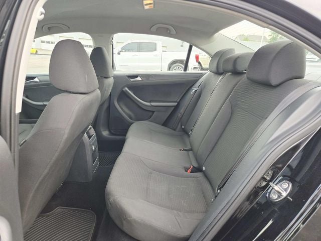 2015 Volkswagen Jetta 2.0L S w/Technology