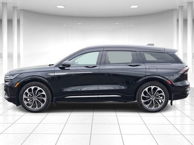 2024 Lincoln Nautilus Reserve