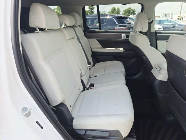 2025 Hyundai Santa Fe SE