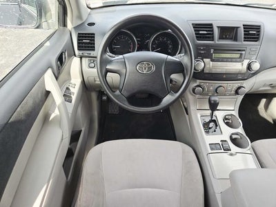 2013 Toyota Highlander Base Plus