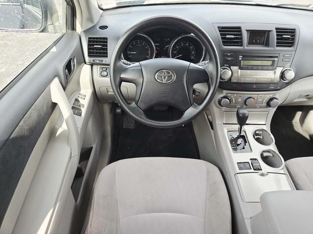 2013 Toyota Highlander Base Plus