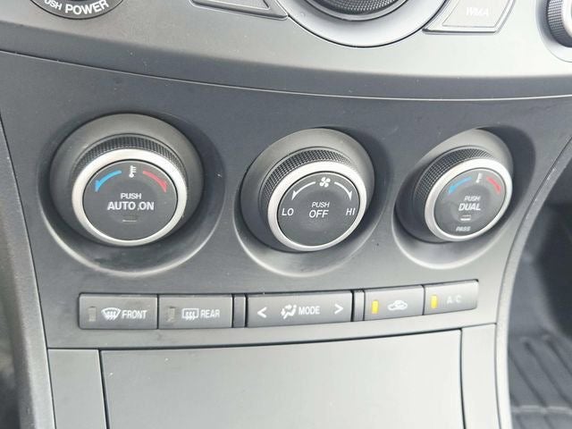 2013 Mazda Mazda3 i Touring