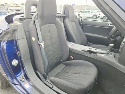 2007 Mazda Mazda Miata PRHT Touring