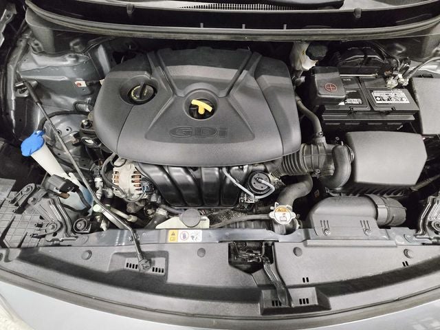 2017 Hyundai Elantra GT Base