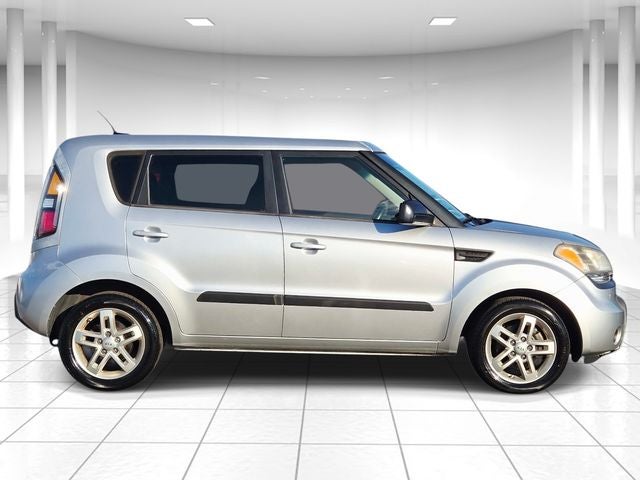 Used 2011 Kia Soul Base with VIN KNDJT2A22B7343099 for sale in St. Louis, MO