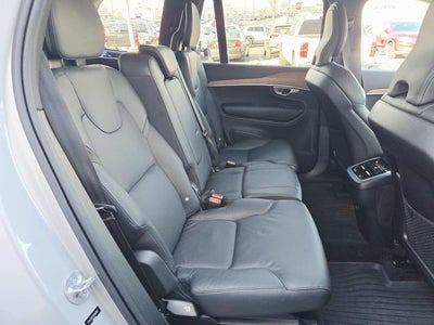 2024 Volvo XC90 B5 Plus